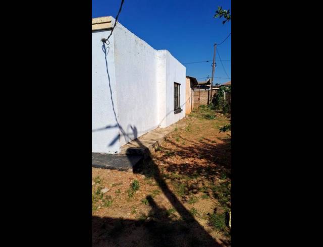 4 BEDROOM HOUSE FOR SALE IN VLAKFONTEIN